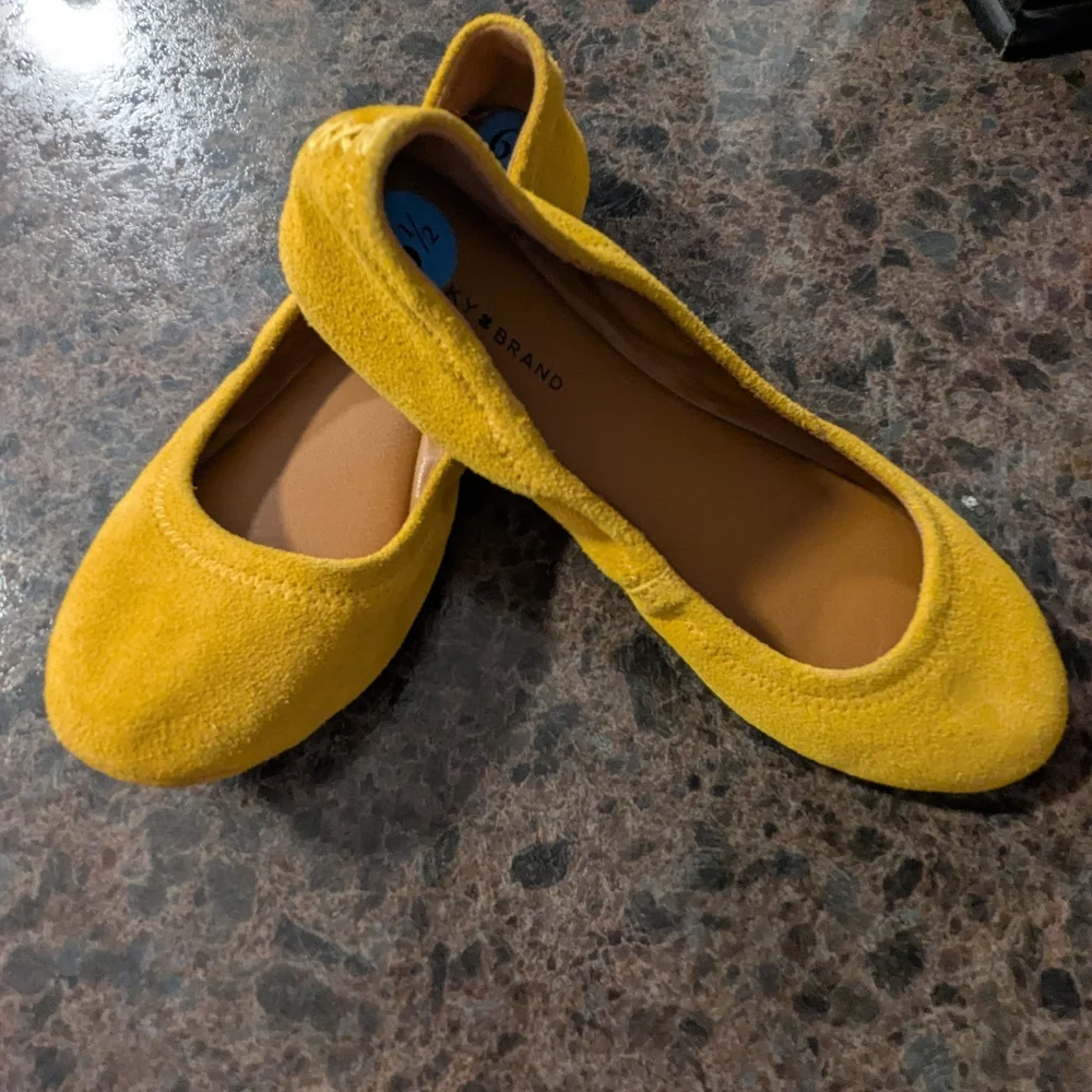 Lucky Brand Mustard Yellow Suede Flats. Like New. Size 6.5.